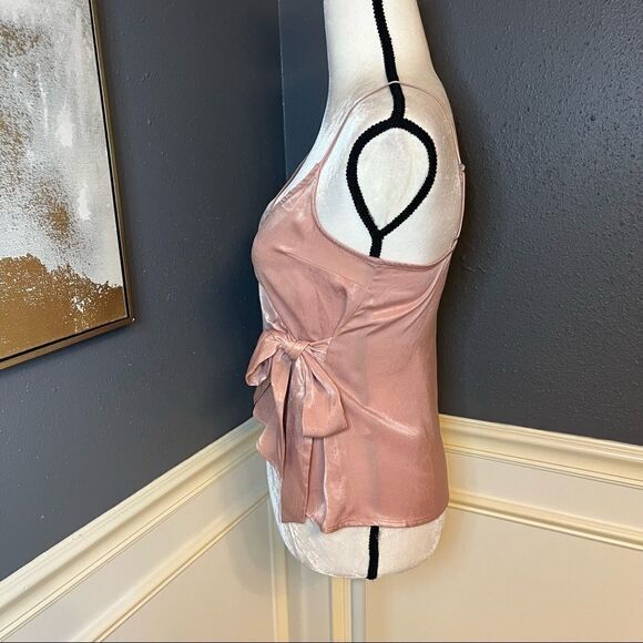 Lovers and Friends Wrap tank/crop top with side bow closure - Picture 4 of 9